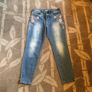 Distressed Jeans Embellished Beads / Rhinestones